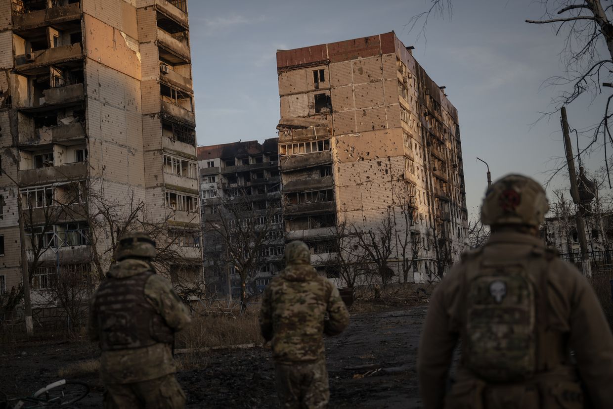 Ukraine war latest: Ukrainian forces withdraw from Vuhledar in Donetsk Oblast