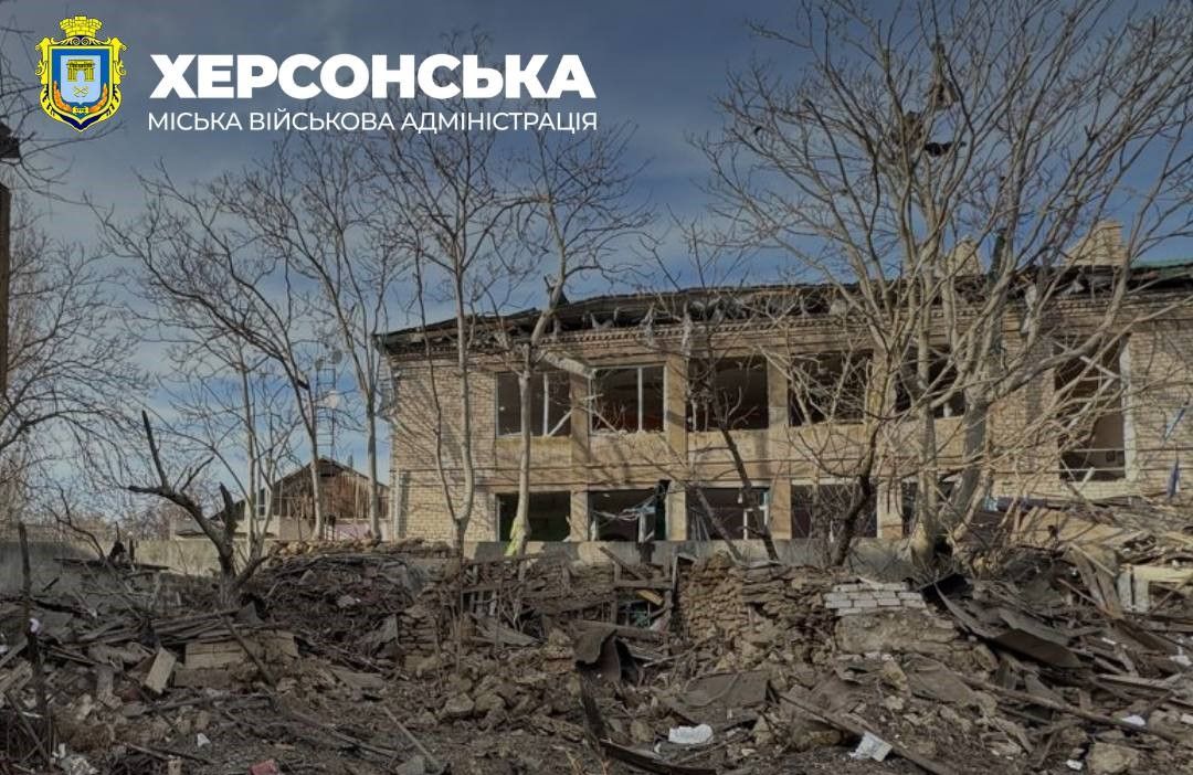 Russian airstrike against Kherson injures 6, damages kindergarten