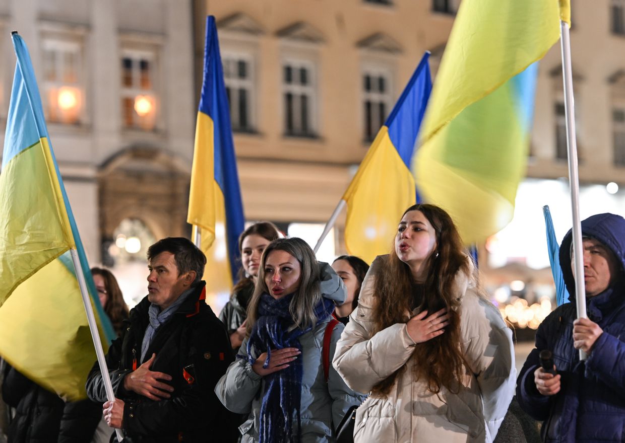 Ukrainians divided over what peace with Russia should look like, new poll reveals